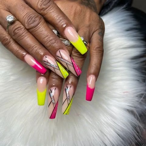 HAPPY NAILS AND SPA, nail salon in Starkville, MS